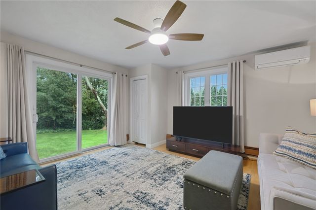 27 Country View Drive, Johnston, RI 02919