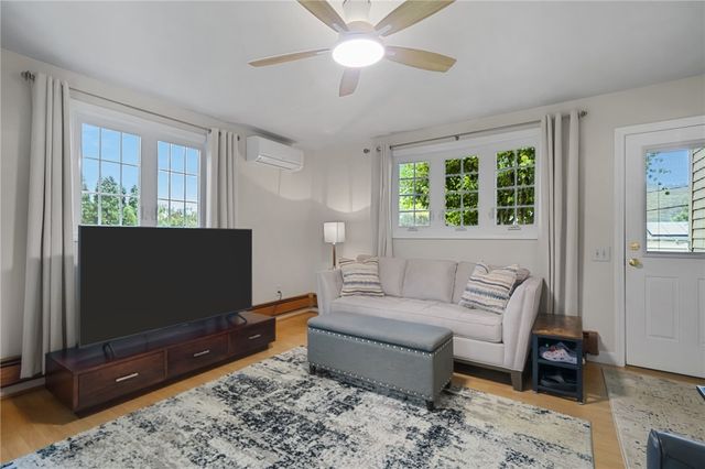 27 Country View Drive, Johnston, RI 02919