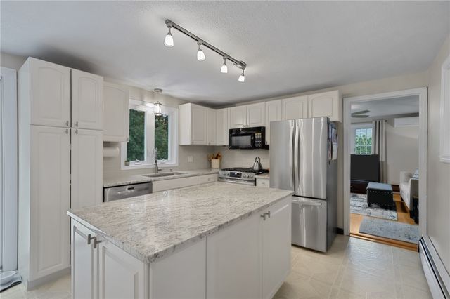27 Country View Drive, Johnston, RI 02919