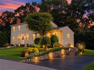27 Country View Drive, Johnston, RI 02919
