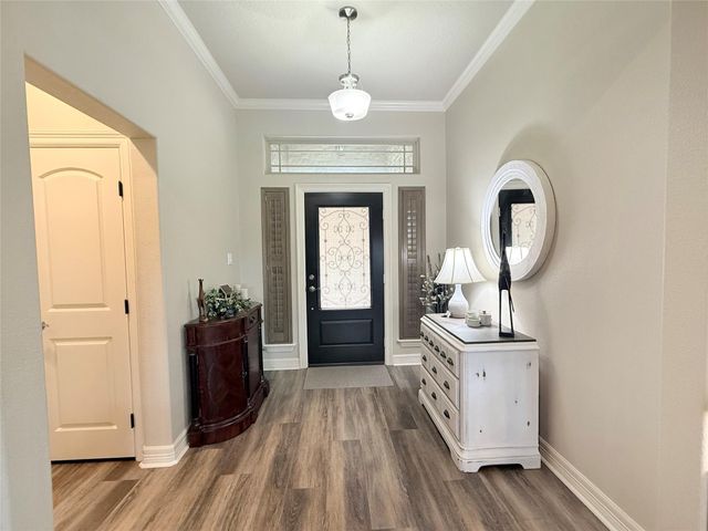 313 Creekside Lane, Lake Jackson, TX 77566