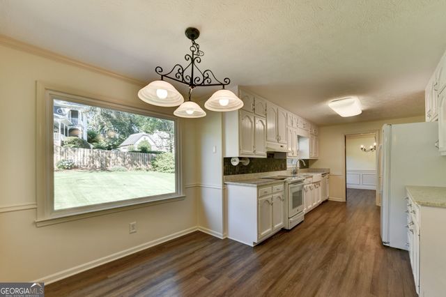 886 Marbrook Drive, Lawrenceville, GA 30044