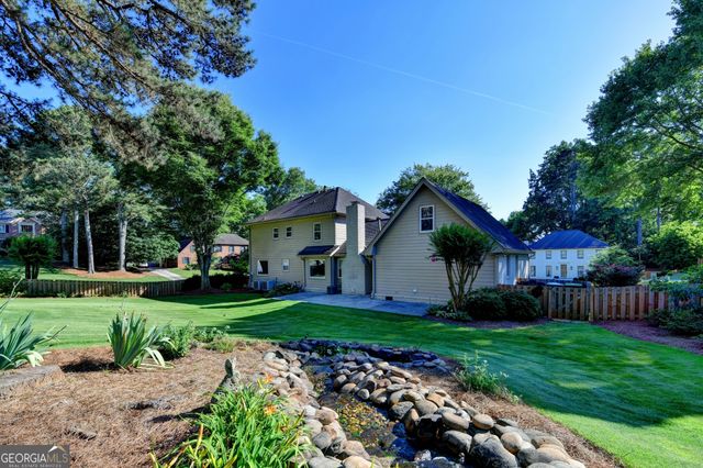 886 Marbrook Drive, Lawrenceville, GA 30044