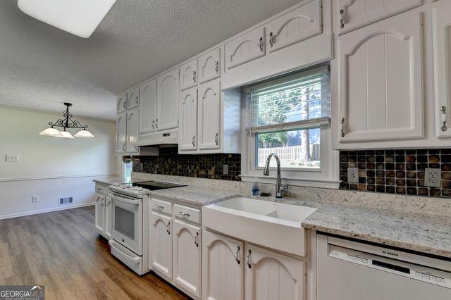 886 Marbrook Drive, Lawrenceville, GA 30044