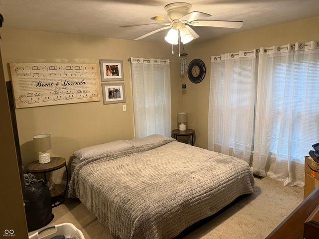 28 Cambridge Court, Anderson, IN 46012