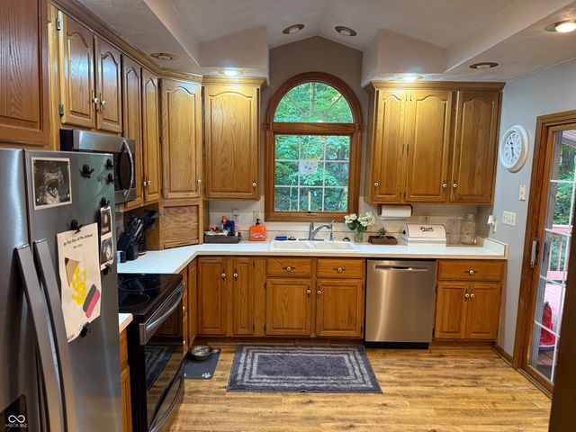 28 Cambridge Court, Anderson, IN 46012