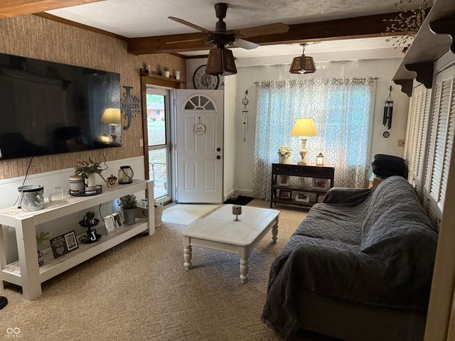 28 Cambridge Court, Anderson, IN 46012