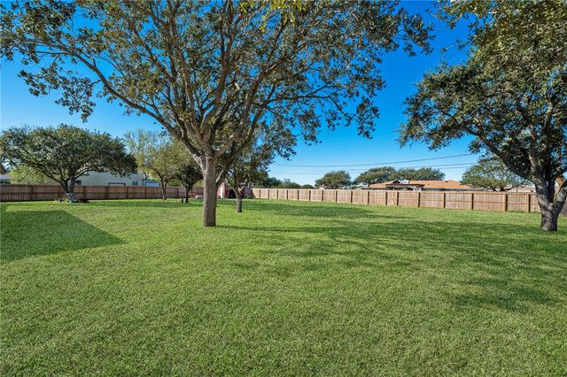 4187 COUNTRY PL, Portland, TX 78374