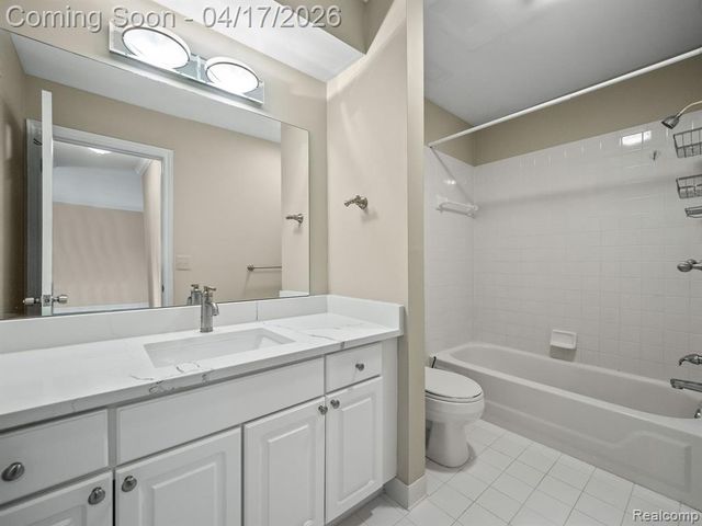444 Chester Street 425, Birmingham, MI 48009