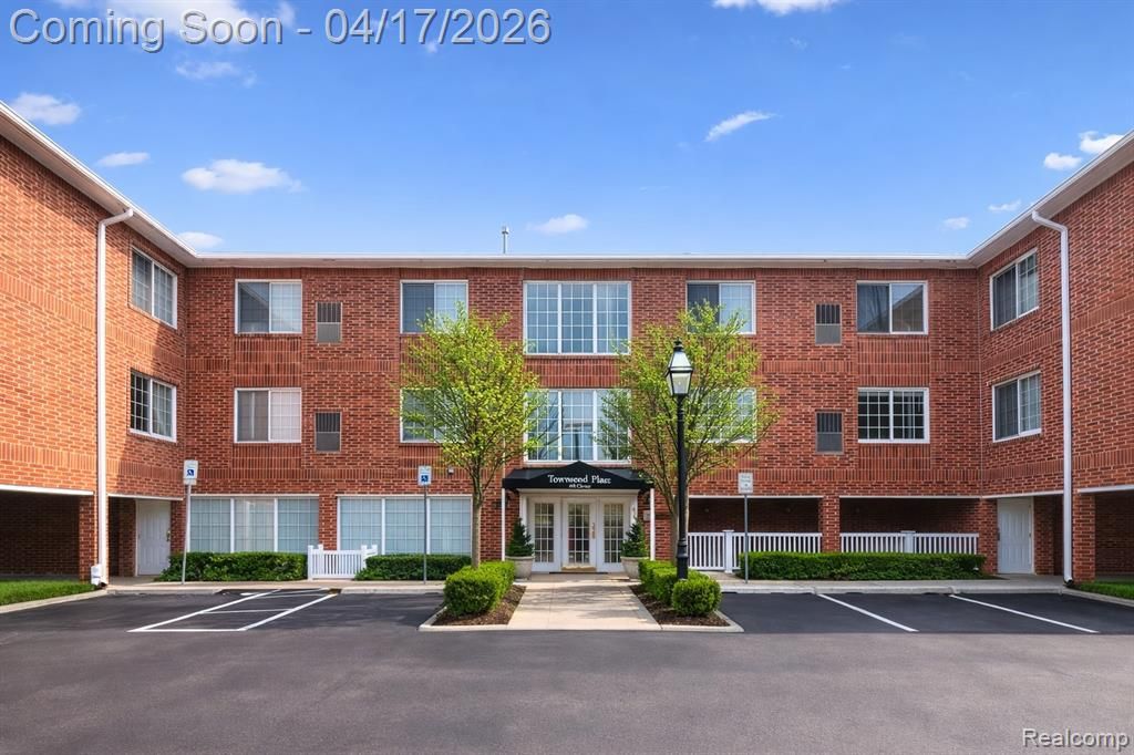 444 Chester Street 425, Birmingham, MI 48009