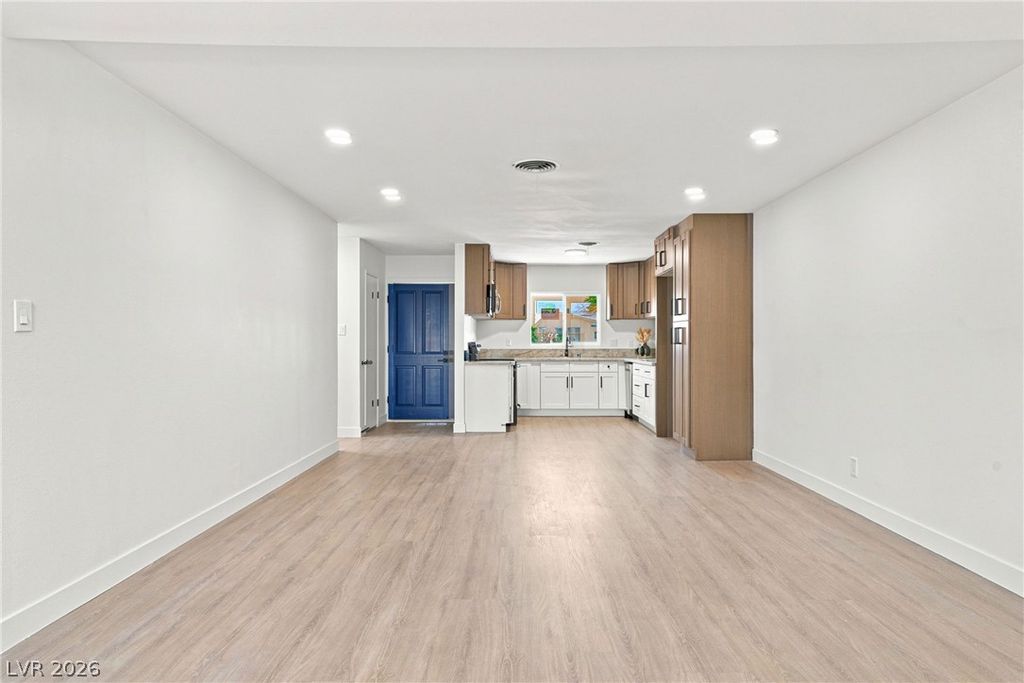 2000 Constantine Avenue, Las Vegas, NV 89101 — photo 5