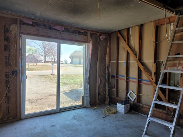 25647 S 585 Road, Afton, OK 74331