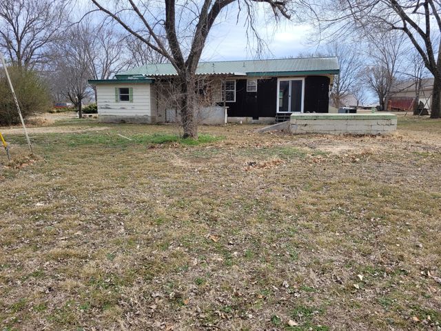 25647 S 585 Road, Afton, OK 74331