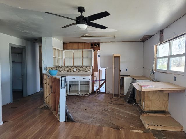 25647 S 585 Road, Afton, OK 74331