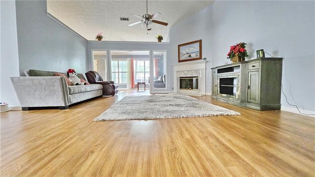 2233 Hansford Pass, Buford, GA 30519