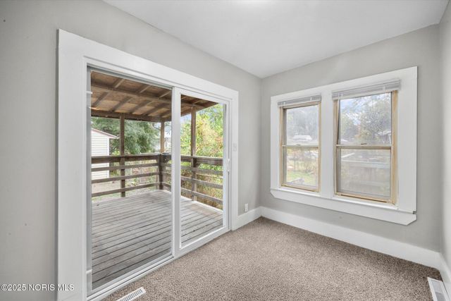 1207 E Broadway Street, Toledo, OH 43605