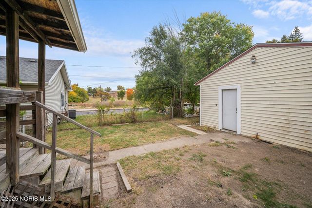 1207 E Broadway Street, Toledo, OH 43605