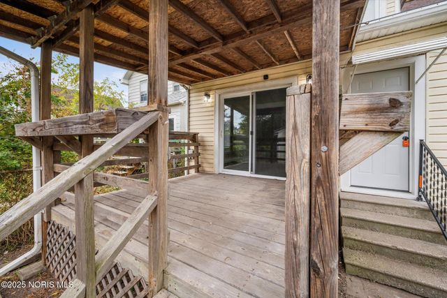 1207 E Broadway Street, Toledo, OH 43605