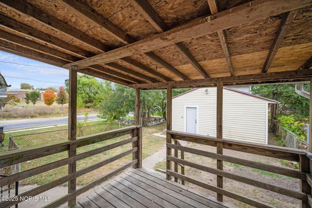 1207 E Broadway Street, Toledo, OH 43605