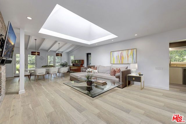 16012 Meadowcrest Road, Sherman Oaks, CA 91403