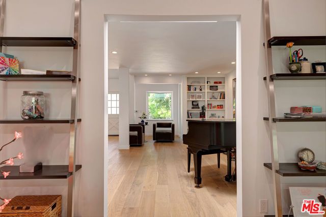 16012 Meadowcrest Road, Sherman Oaks, CA 91403