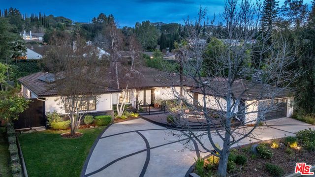 16012 Meadowcrest Road, Sherman Oaks, CA 91403