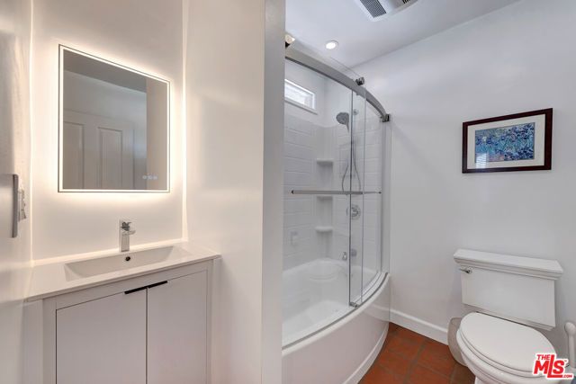 16012 Meadowcrest Road, Sherman Oaks, CA 91403