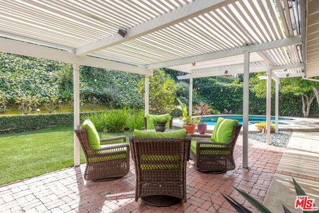 16012 Meadowcrest Road, Sherman Oaks, CA 91403