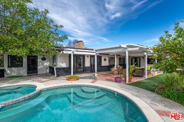 16012 Meadowcrest Road, Sherman Oaks, CA 91403