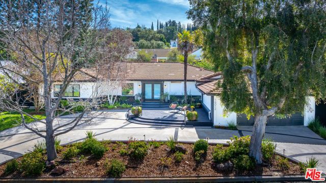 16012 Meadowcrest Road, Sherman Oaks, CA 91403