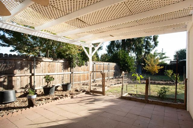 353 N Lawrence Ave, Yuba City, CA 95991