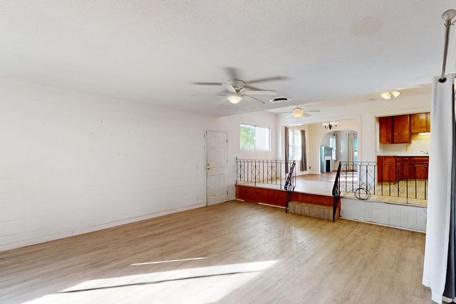 353 N Lawrence Ave, Yuba City, CA 95991