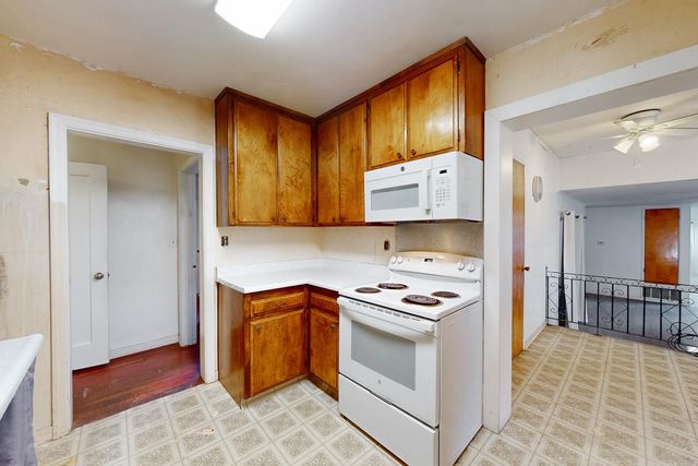 353 N Lawrence Ave, Yuba City, CA 95991