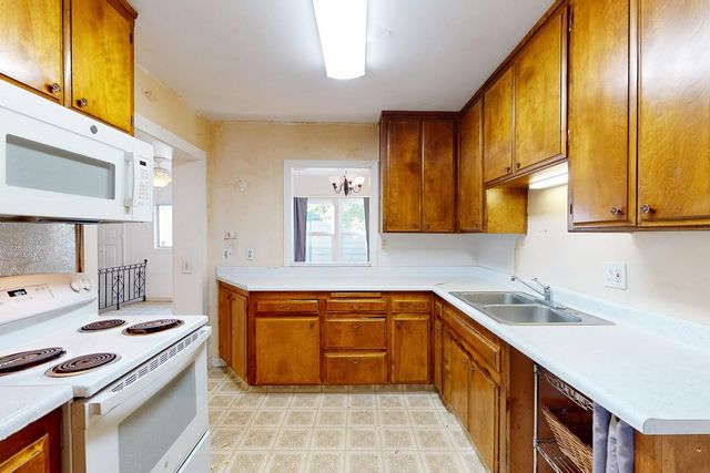 353 N Lawrence Ave, Yuba City, CA 95991