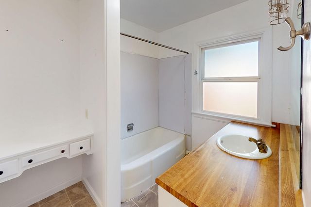 353 N Lawrence Ave, Yuba City, CA 95991