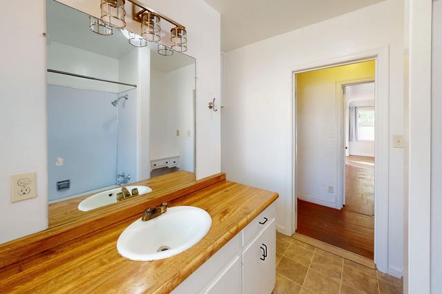 353 N Lawrence Ave, Yuba City, CA 95991