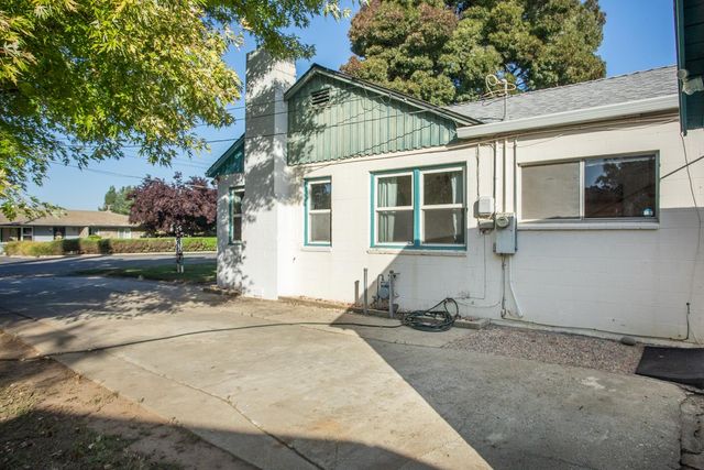 353 N Lawrence Ave, Yuba City, CA 95991