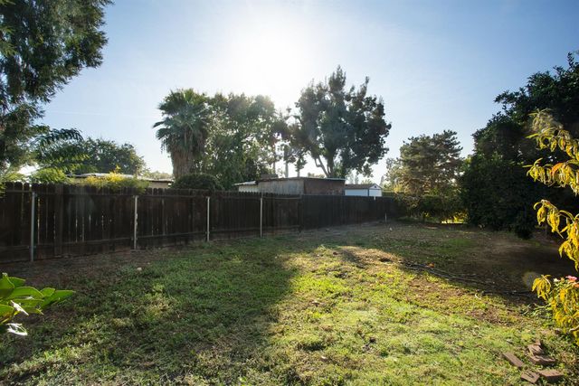 353 N Lawrence Ave, Yuba City, CA 95991