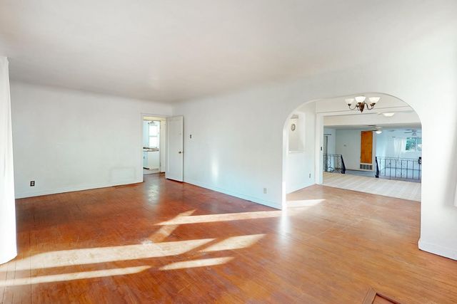 353 N Lawrence Ave, Yuba City, CA 95991