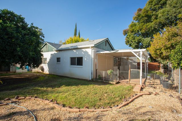 353 N Lawrence Ave, Yuba City, CA 95991