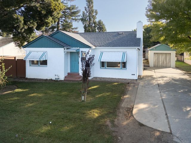 353 N Lawrence Ave, Yuba City, CA 95991