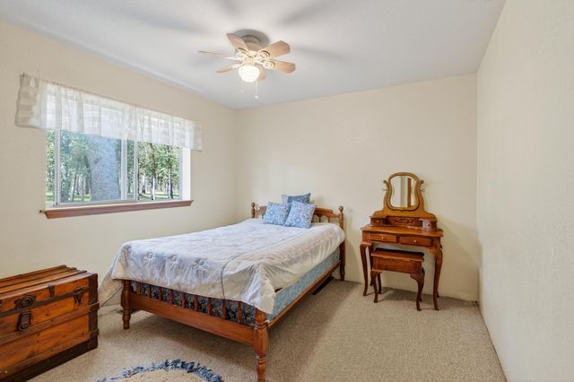 16945 McCoy Road, Cottonwood, CA 96022