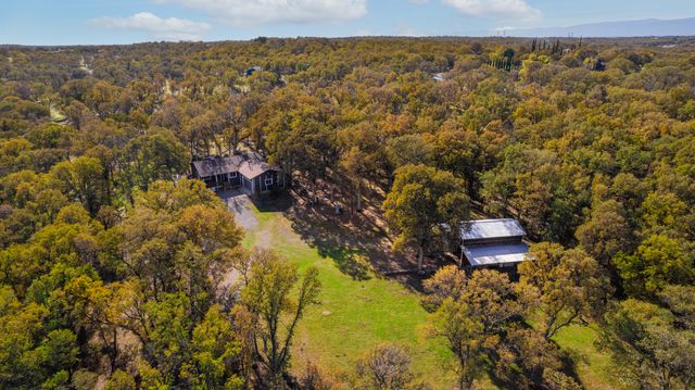 16945 McCoy Road, Cottonwood, CA 96022