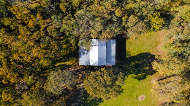 16945 McCoy Road, Cottonwood, CA 96022