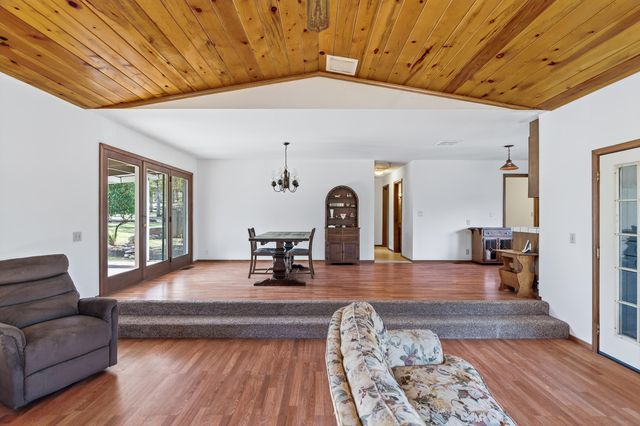 16945 McCoy Road, Cottonwood, CA 96022