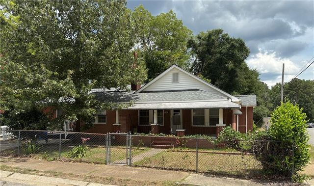 911 Henderson Avenue, Fayetteville, NC 28301