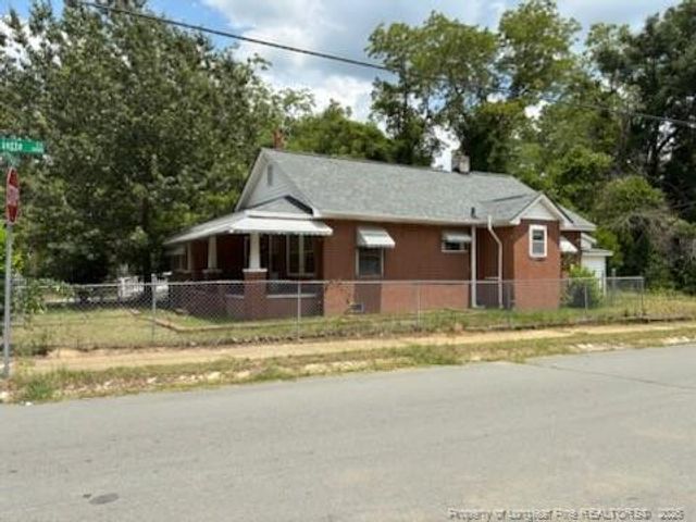 911 Henderson Avenue, Fayetteville, NC 28301