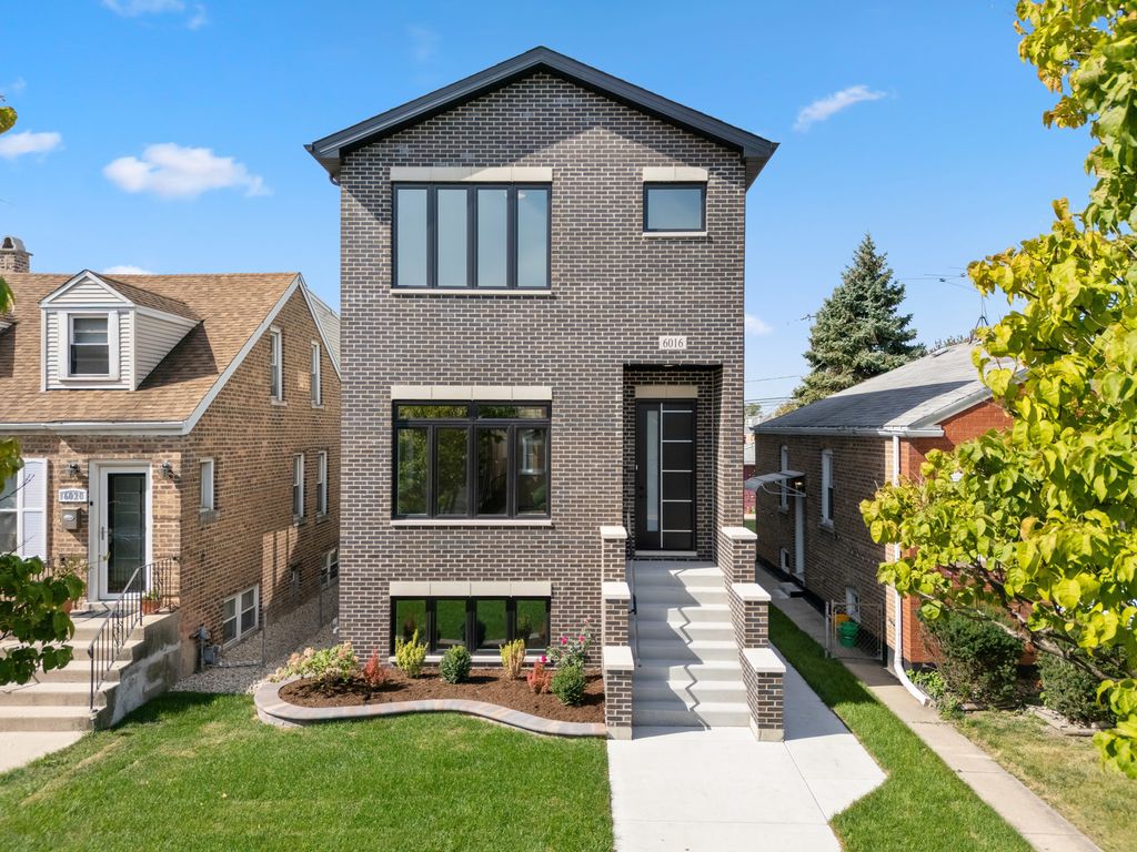 6016 S MAYFIELD Avenue, Chicago, IL 60638