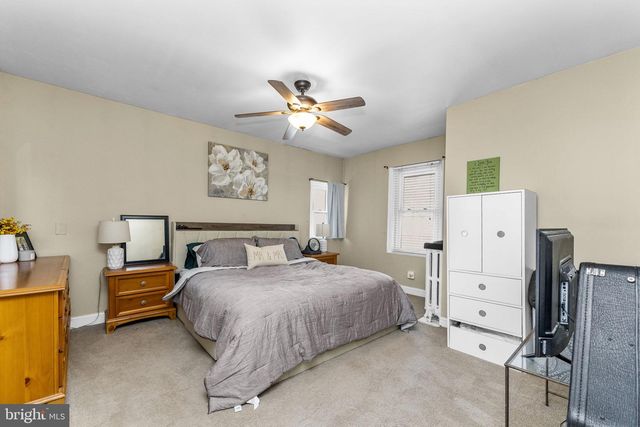 28 S 5TH ST, Perkasie, PA 18944