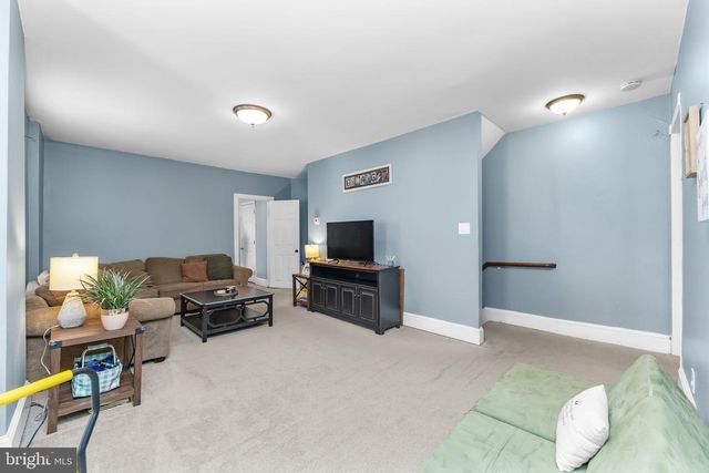 28 S 5TH ST, Perkasie, PA 18944